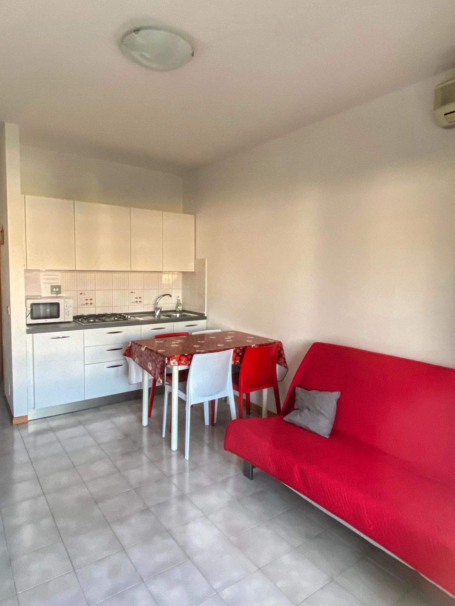 Grazioso Appartamento N 76 A 100Mt Dal Mare Bibione Exteriér fotografie